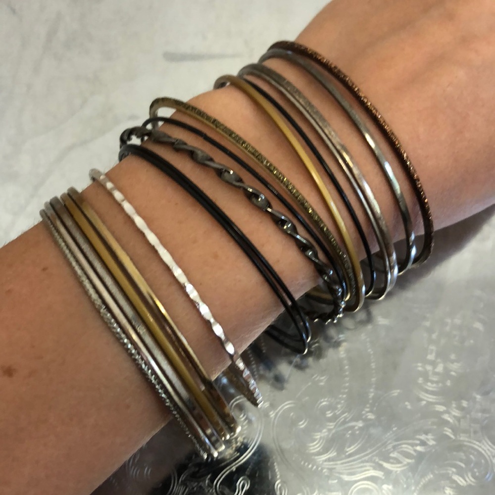 💥3 for $10💥 Vintage costume jewelry - bracelets